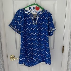 Vineyard Vines summer top, size small
